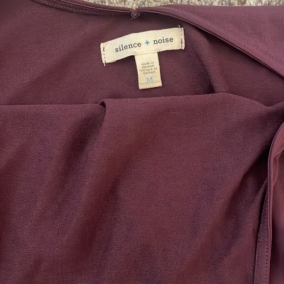 Silence + noise purple crop tank top medium - Picture 4 of 4